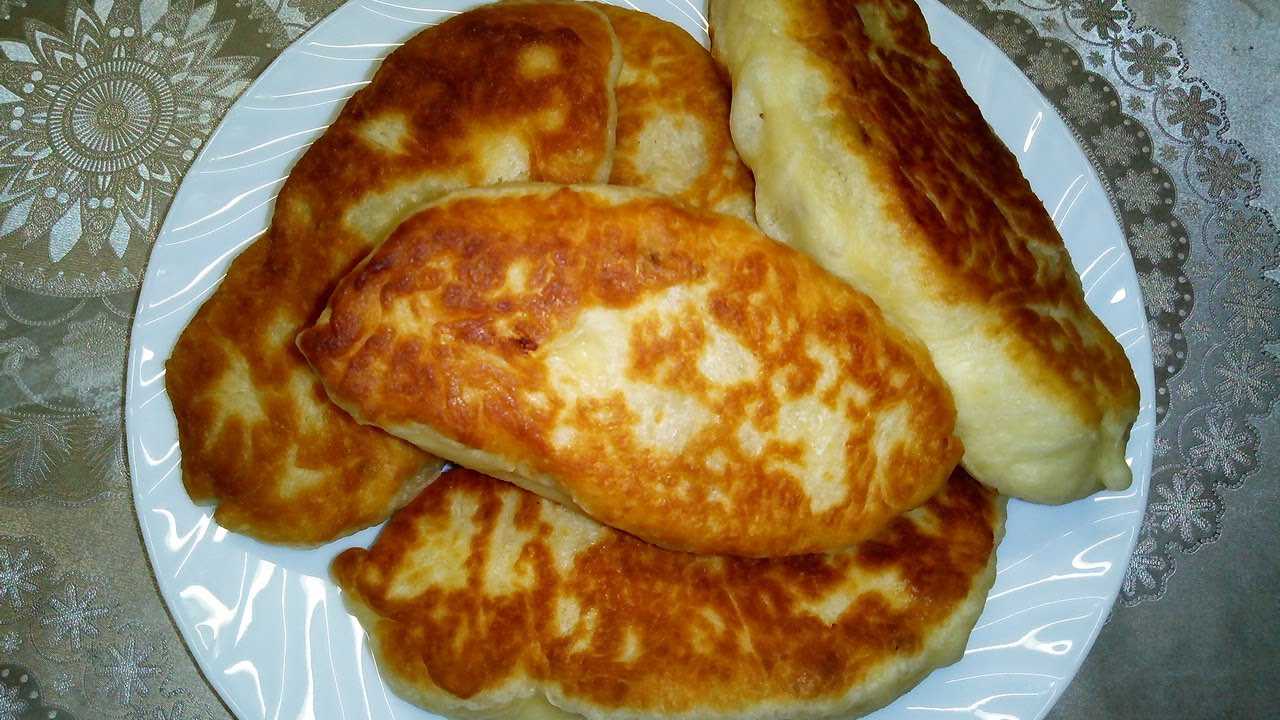 Жареные пирожки с говяжьей печенью и картофелем
