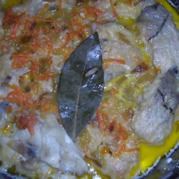 Тушёная рыбка-пикша с луком и морковью: отличный пп-ужин!