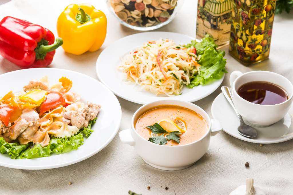 Курица на соли в духовке - пошаговые рецепты с фото