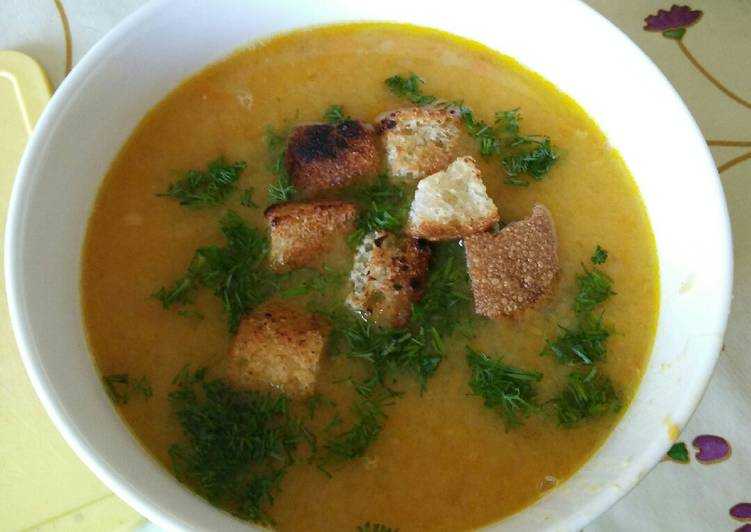 Куриный суп с лапшой и картофелем