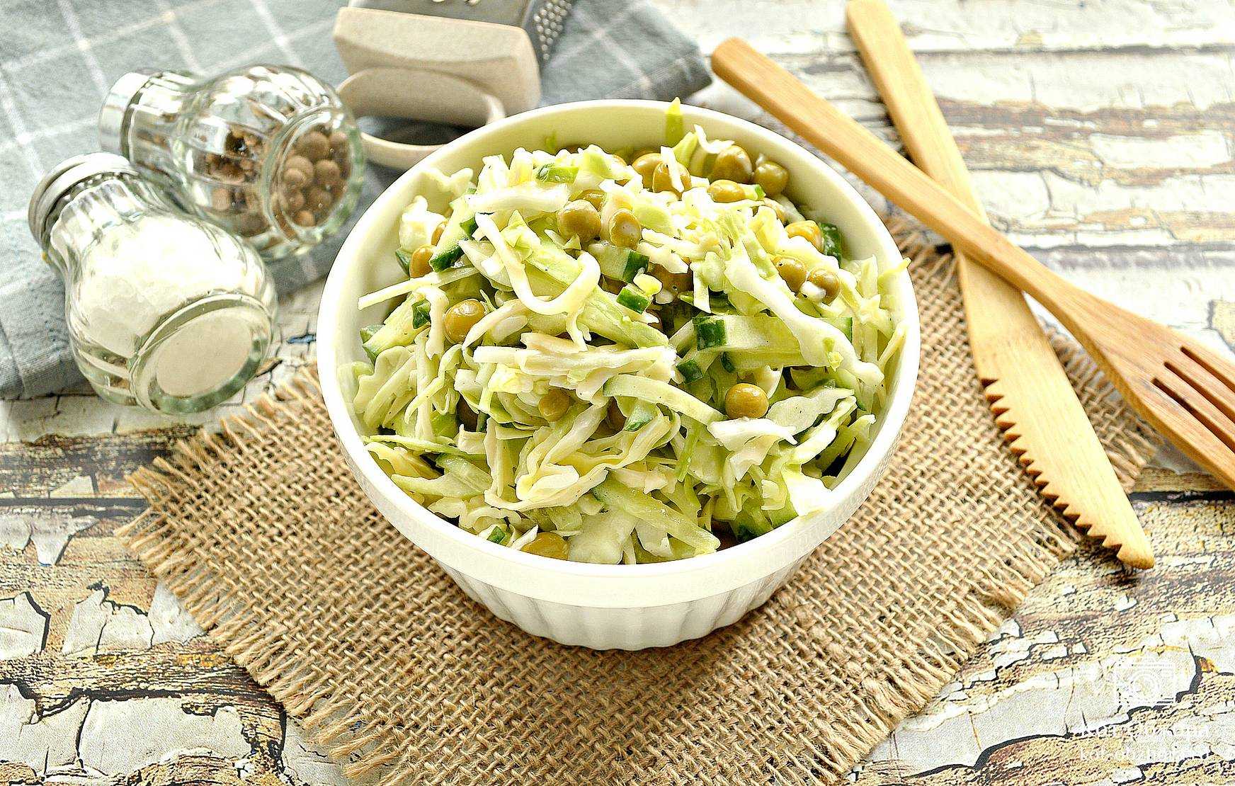 Салат из свежей капусты. 25 вкусных и полезных рецептов на каждый день