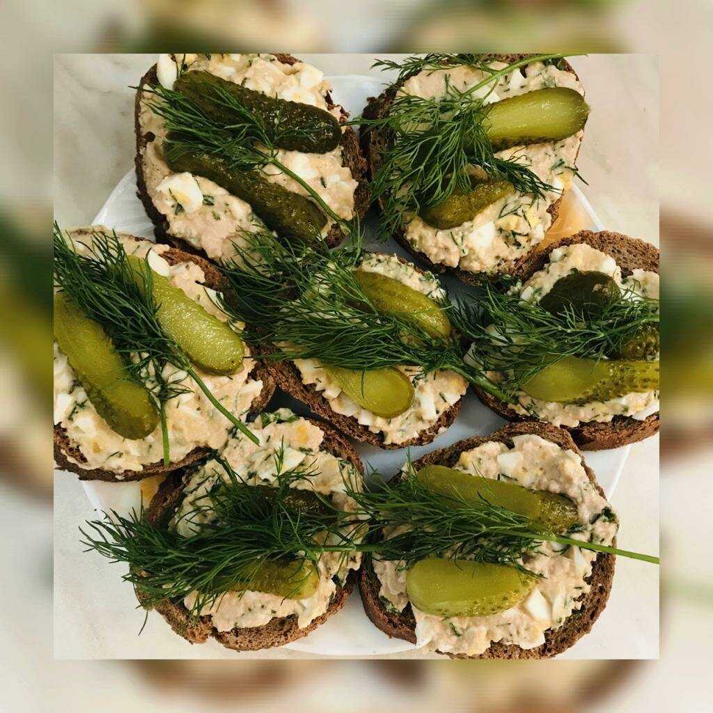 Бутерброды с красной рыбой — простые и вкусные рецепты на праздничный стол