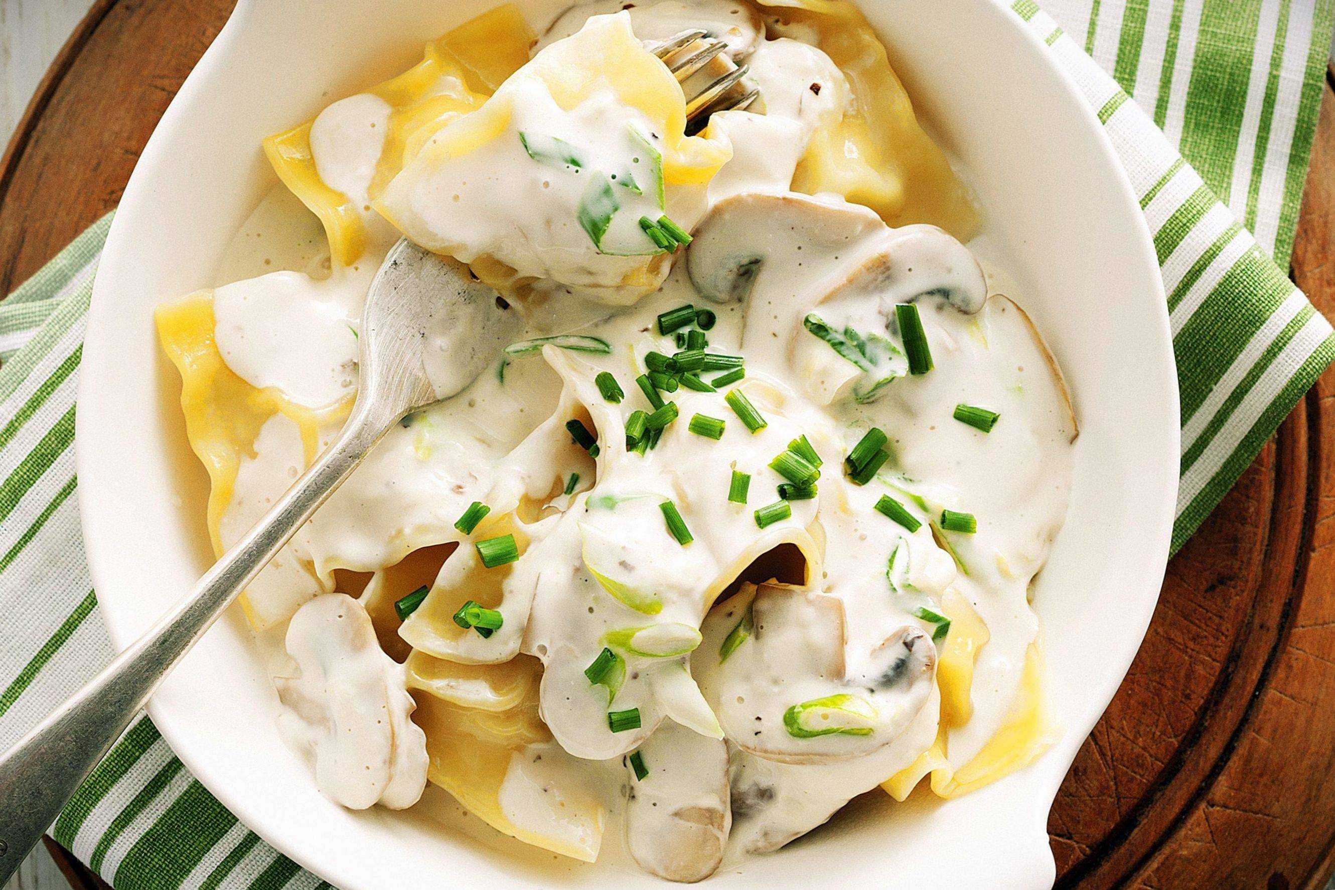 Курица с грибами в сливочном соусе - 12 простых и вкусных рецептов