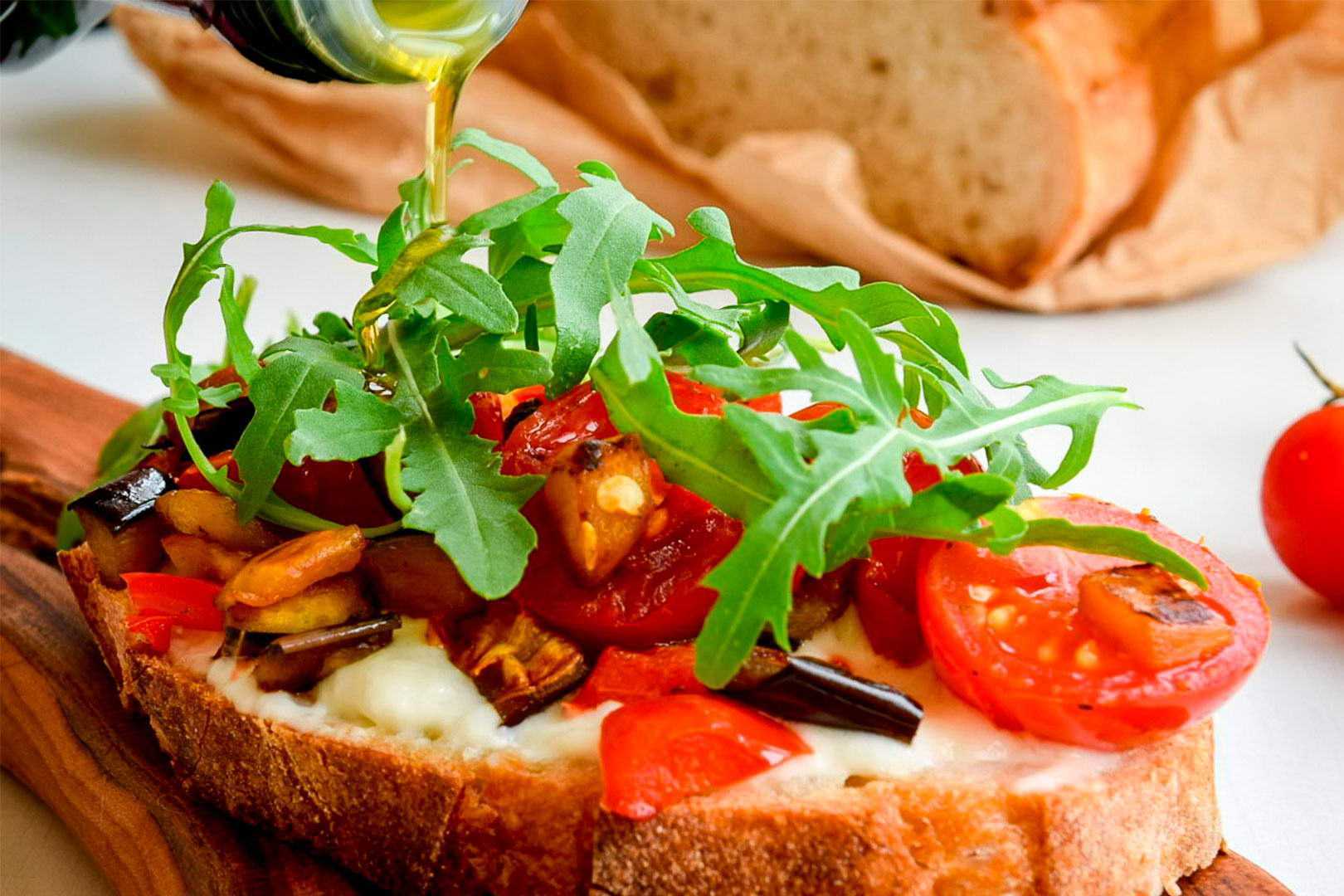 Вкусная итальянская брускетта: 25 рецептов лучшей домашней закуски