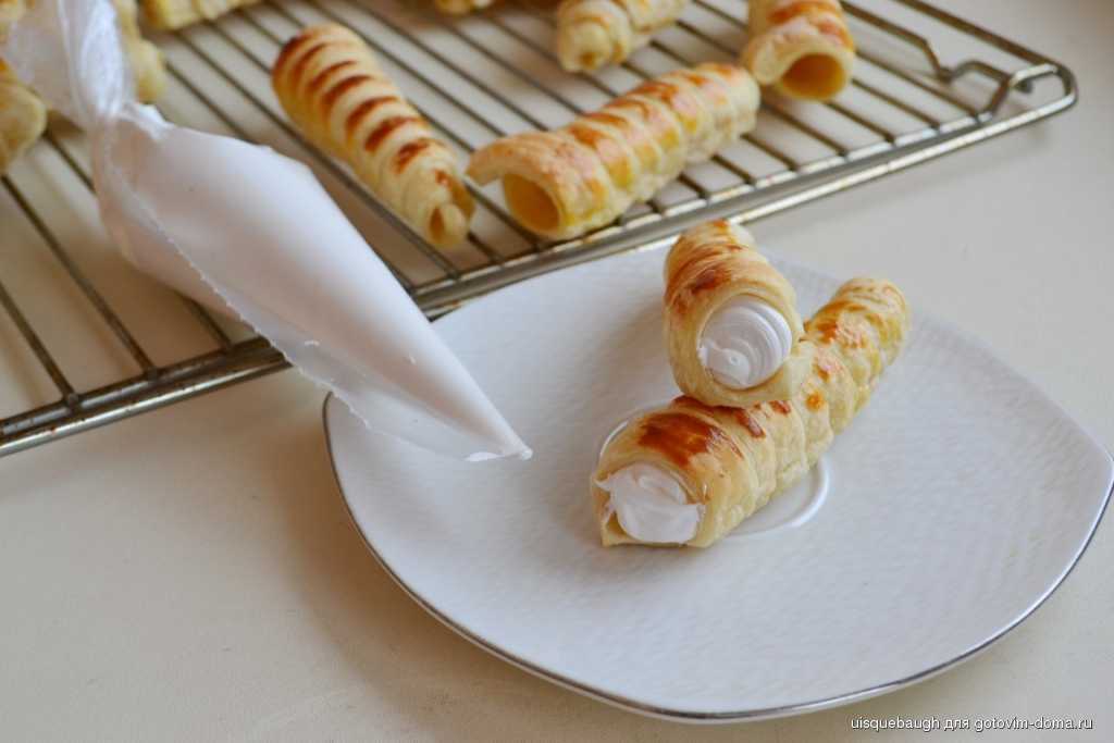 Пирожные трубочки с заварным кремом рецепт с фото пошагово - 1000.menu