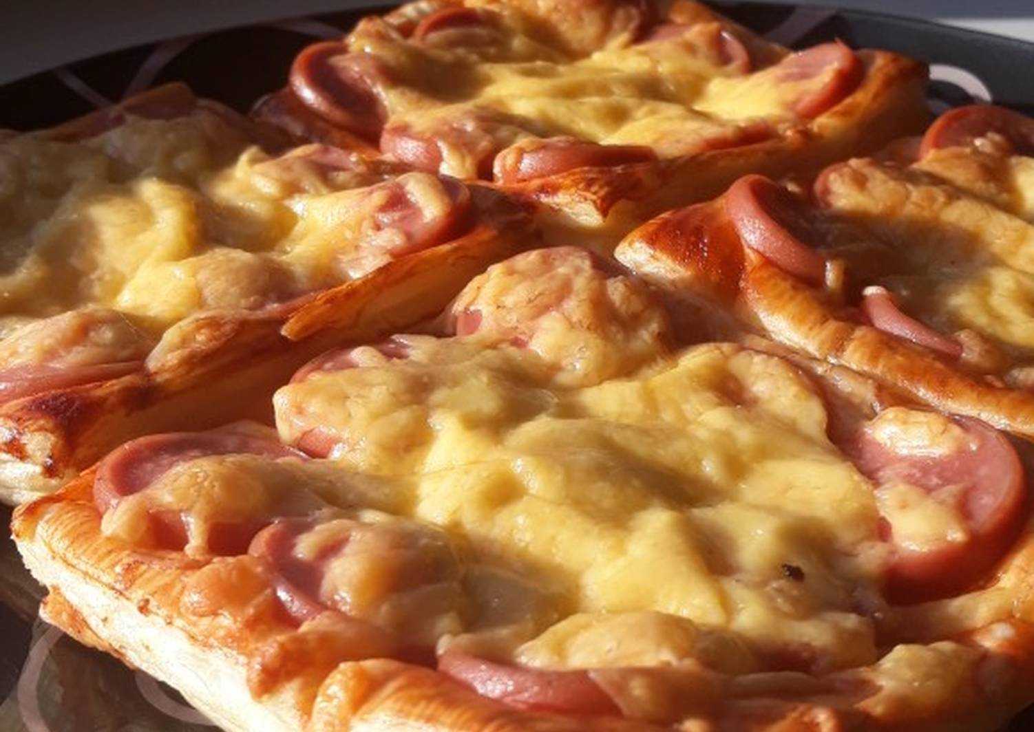 Пицца с колбасой и сыром – самые вкусные рецепты пиццы