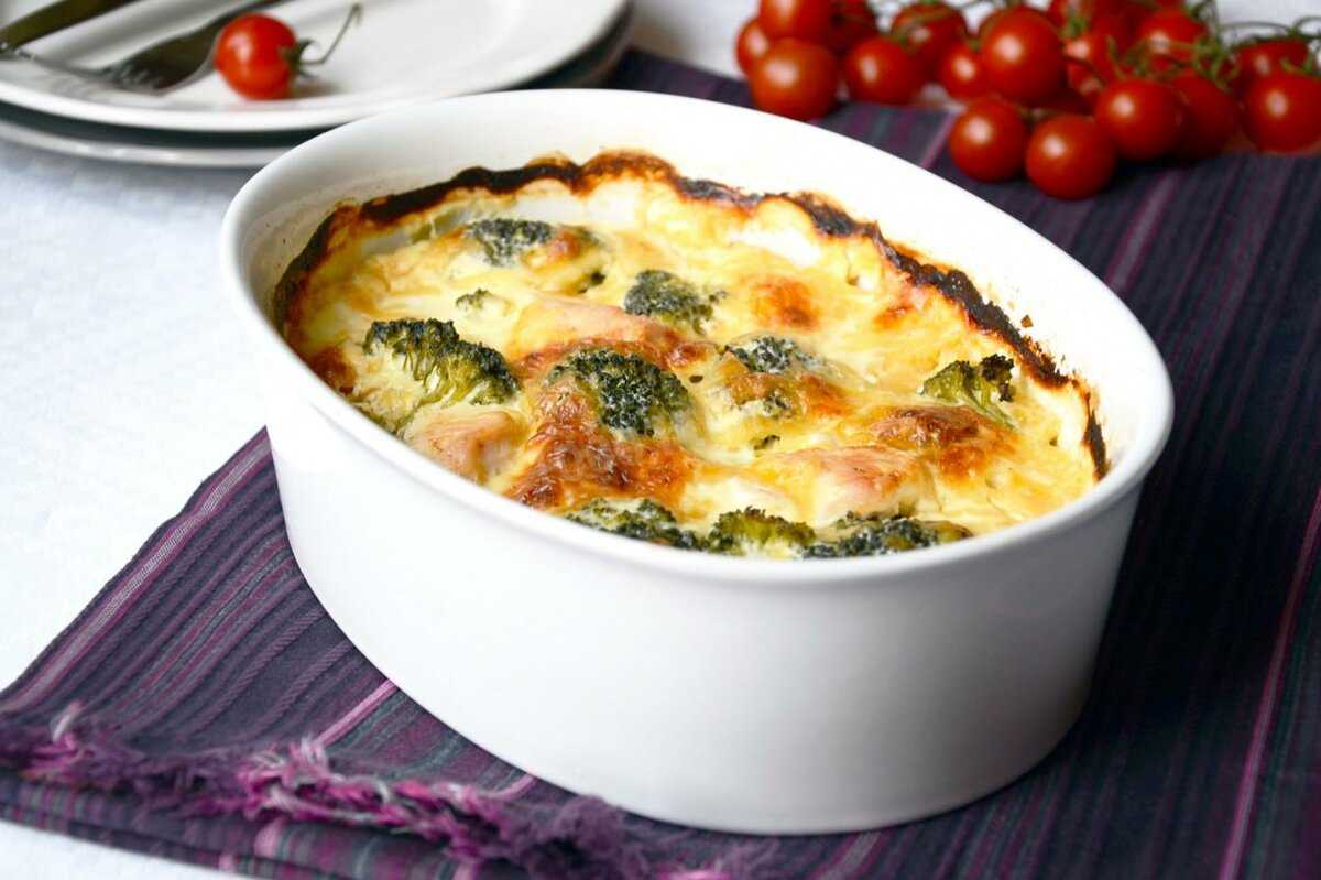Запеканка с брокколи в духовке, мультиварке с фаршем, сыром, курицей, цветной капустой, грибами. рецепт с фото